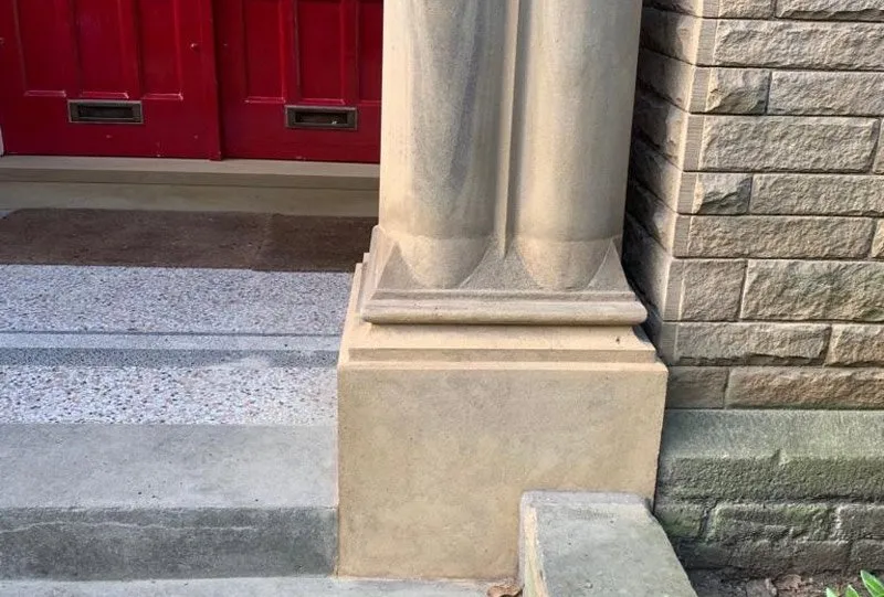 Stone column repaired by London Stone Masonry